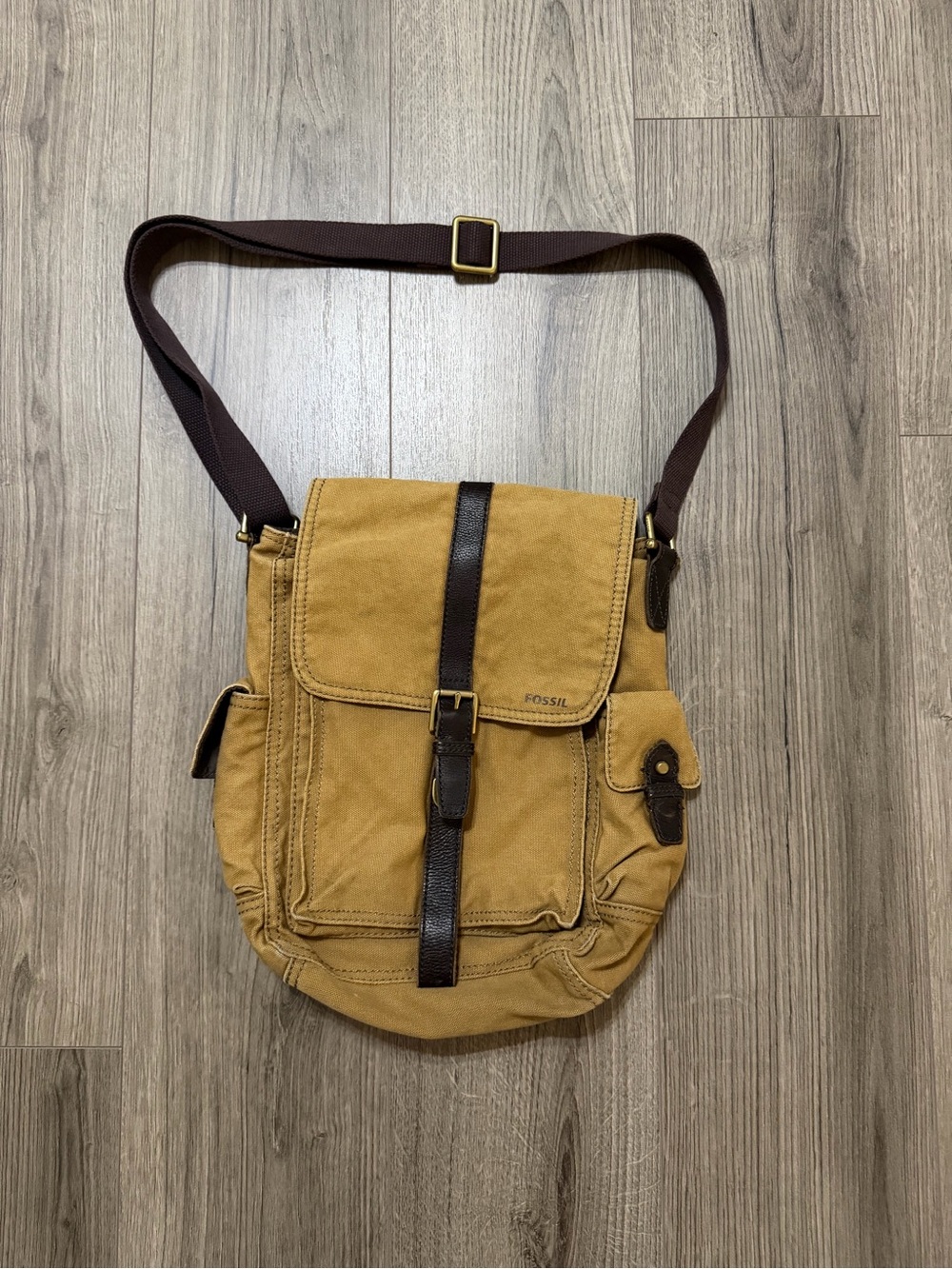 Fossil Men's Tan Canvas Messenger Bag with Dark Brown Accents